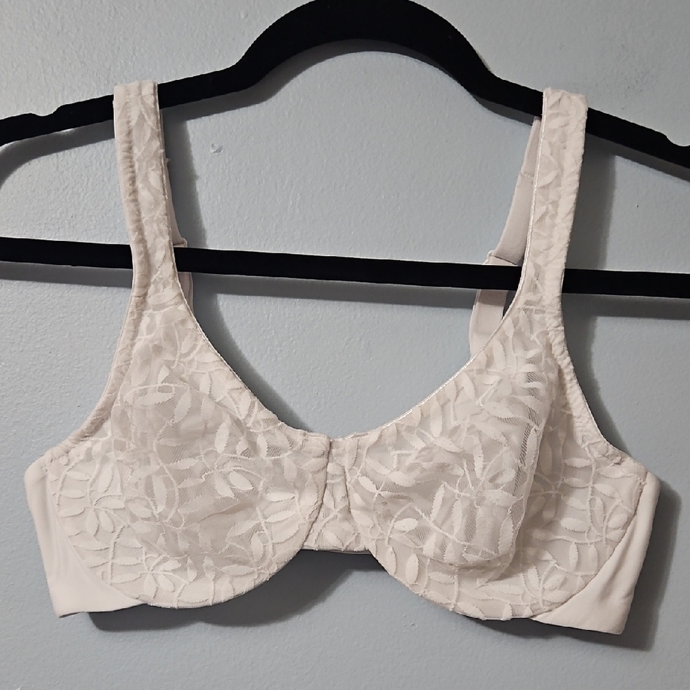 Olga Cream Floral Lace Underwire Lined Bra